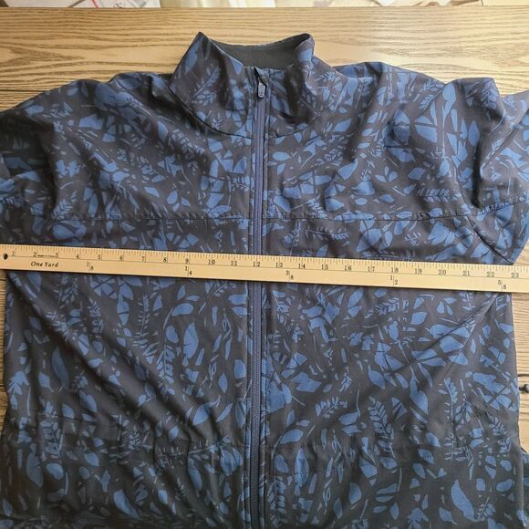Sweaty Betty On The Run Jacket 8 Blue Floral Full‎ Zip Cinch Thumbholes Layered - Picture 7 of 13